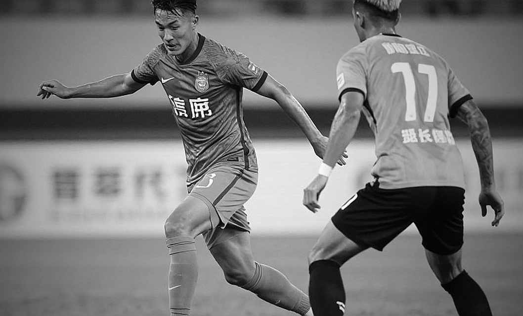 Ayase Ueda tại Lille: Ba bàn sau bốn trận và điểm 5.5 cao nhất đội
