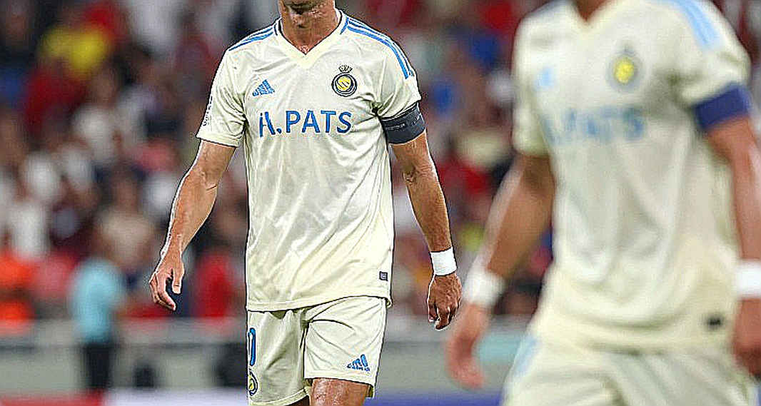 Giấc mơ Ronaldo Cisneros khoác áo Costa Rica: Khi người hâm mộ mơ về điều luật bóng đá đã đóng lại