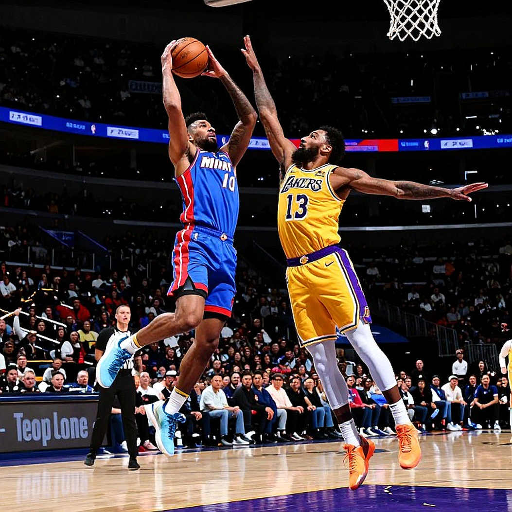 Chiến thắng gây sốc của Anadolu Efes trước Real Madrid: Khi phòng ngự cưỡng đoạt bóng trở thành vũ khí