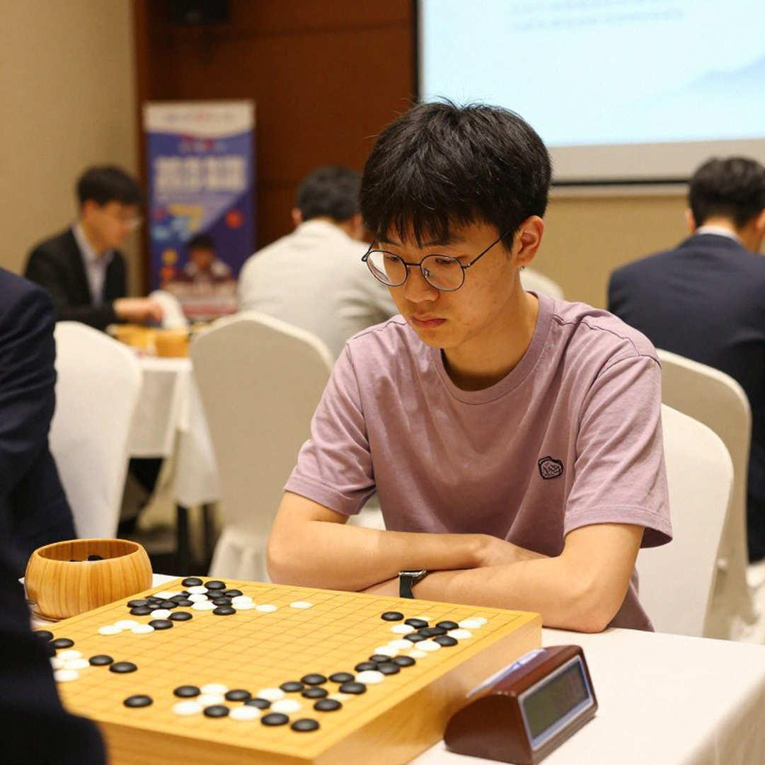 Nepomniachtchi Gives Carlsen a Scare Before Getting Past Sindarov on the Clock in GCL 2026 Nepomniachtchi Gives Carlsen a Scare Before Getting Past Sindarov on the Clock in GCL 2026