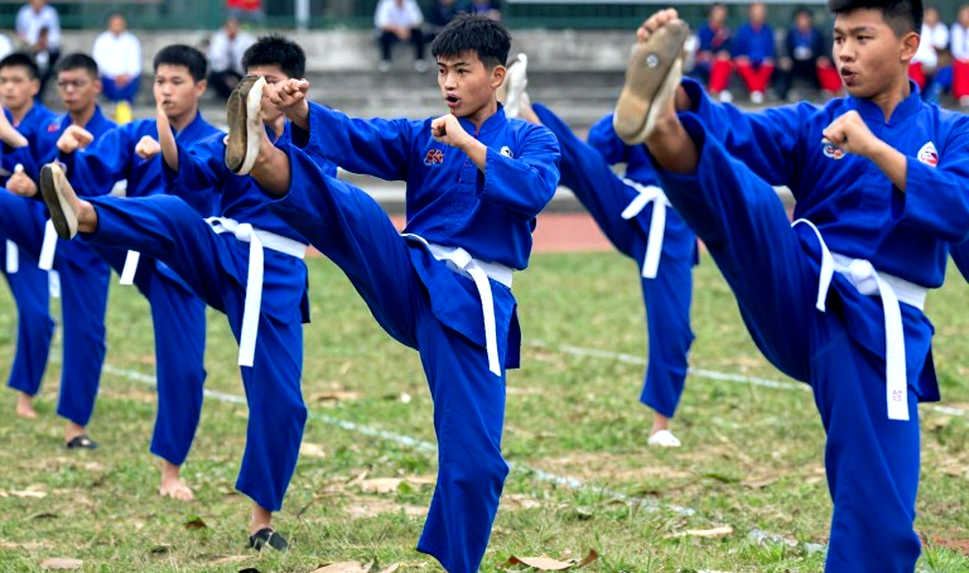 Raoni Barcelos xuất viện sau cú knock-out vòng 5: bài toán tuổi tác và bảng điểm an toàn của UFC