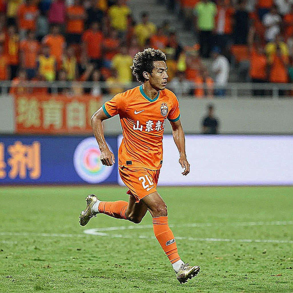 Khoảng trống dữ liệu ở V.League và cách bóng đá Việt Nam biến nó thành lợi thế Khoảng trống dữ liệu ở V.League và cách bóng đá Việt Nam biến nó thành lợi thế