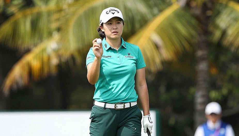Găng tay golf Asher: Khi chất liệu Cabretta kể câu chuyện về sự thấu hiểu