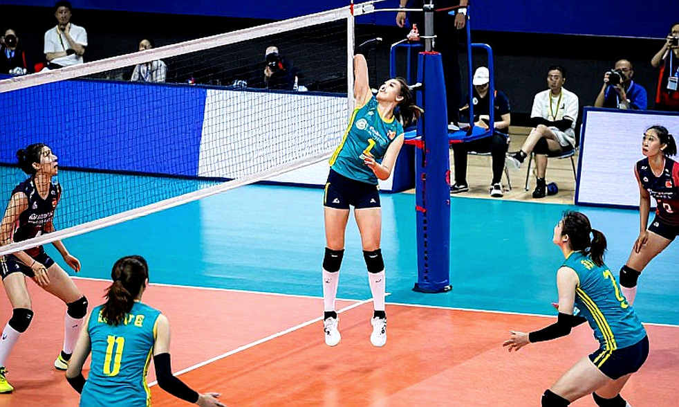 Sân Bà Rịa, 18 giờ và tấm vé mang tên U17 nữ Việt Nam
